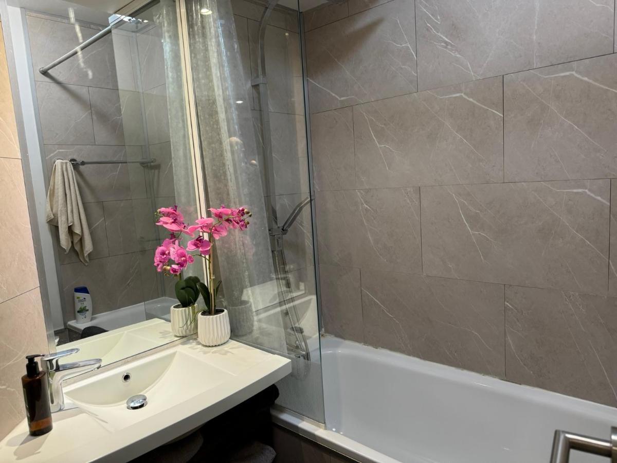 Aparthotel Altamira Issy-les-Moulineaux Exterior foto